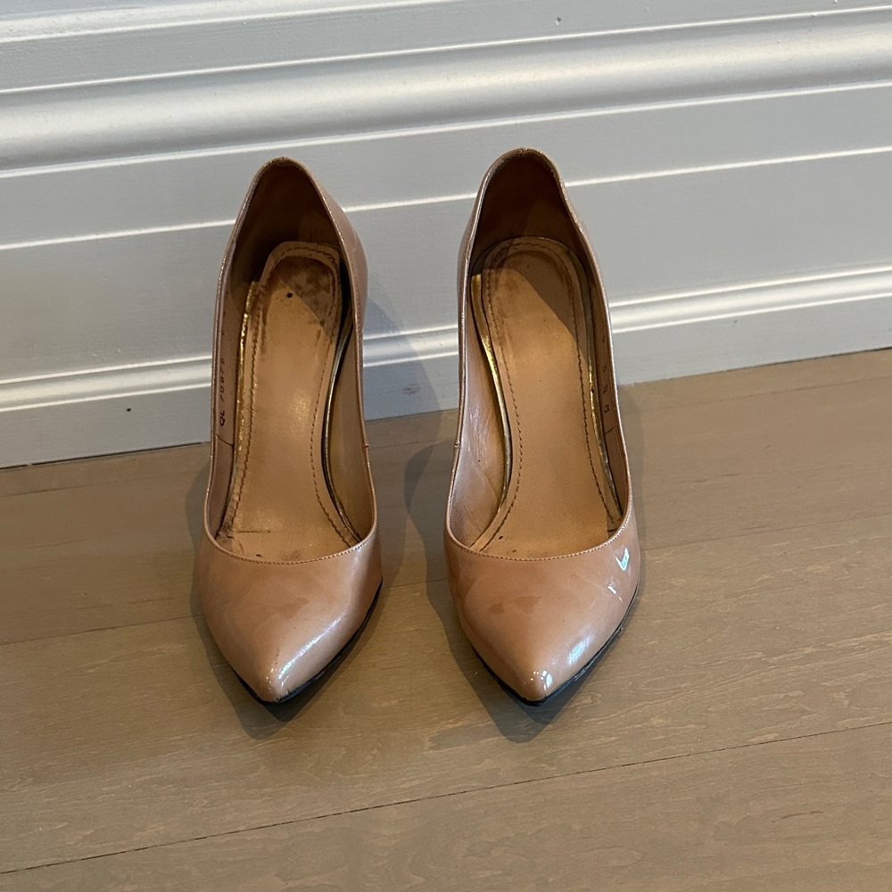 Stuart Weitzman Nude Heels